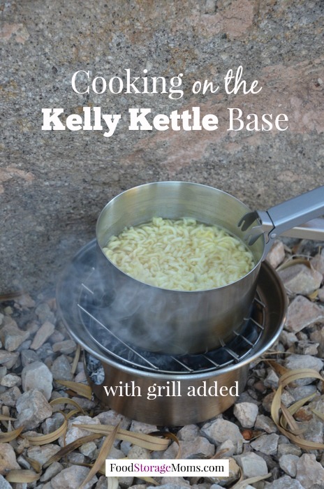  Kelly Kettle Camp Stove Stainless Steel - Boils Water Within  Minutes, Uses Natural Fuel, and Enables You to Rehydrate Food or Cook a  Meal (Medium Scout) : Sports & Outdoors