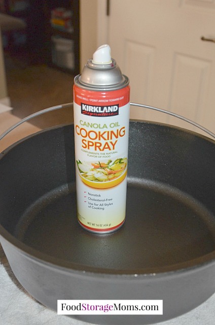 How To Season Cast Iron Pans To Use Every Day | via www.foodstoragemoms.com