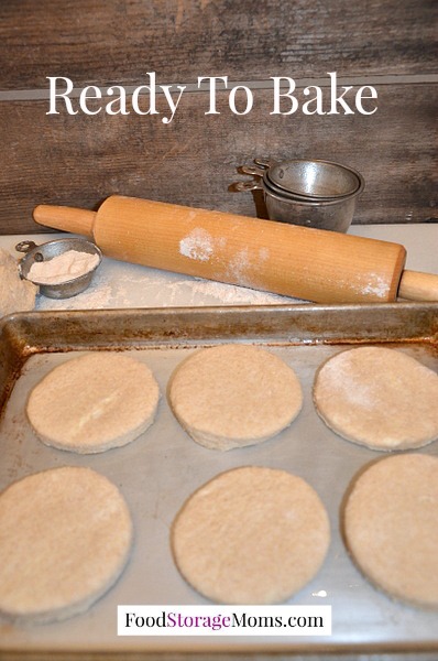 Easy Favorite Breakfast Biscuits-fluffy & flaky biscuits by FoodStorageMoms.com