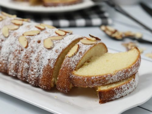 Pipka's Almond Cake  Norwegian almond cake recipe, Almond cake recipe, Almond  cakes