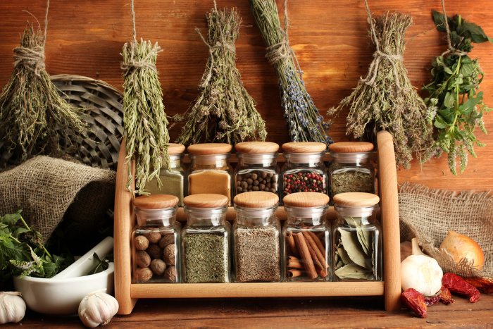 https://www.foodstoragemoms.com/wp-content/uploads/2020/05/Spices_-The-Best-Way-to-Store-Them-3.jpg
