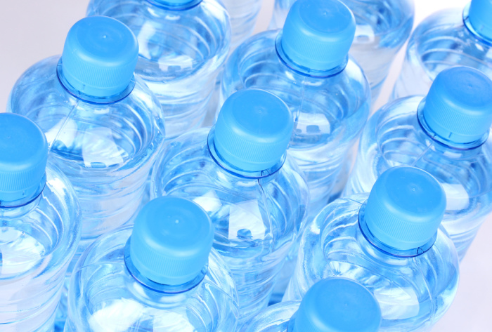 bottled-water-is-it-safe-to-drink-food-storage-moms