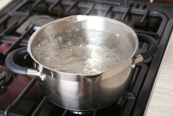 How to Survive a Boil Water Notice - Food Storage Moms