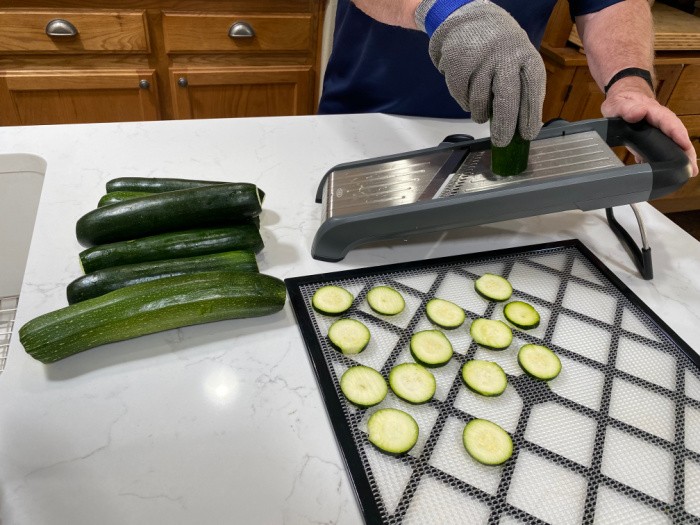 How To Dehydrate Zucchini-Sliced & Cubed - Food Storage Moms