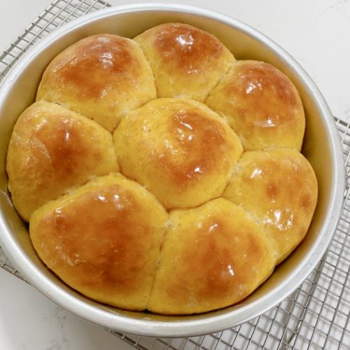 https://www.foodstoragemoms.com/wp-content/uploads/2021/09/Easy-To-Make-Pumpkin-Dinner-Rolls-10-500x500.jpeg