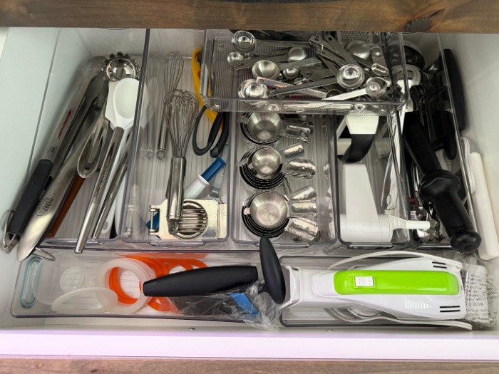 Kitchen Tools In a Drawer