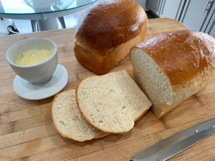 https://www.foodstoragemoms.com/wp-content/uploads/2022/07/Making-White-Bread-Ingredient-Bags-5.jpeg