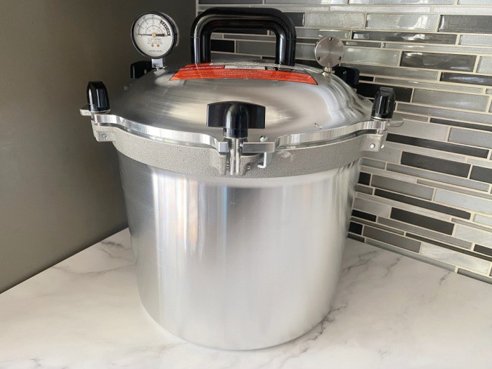 All American Pressure Canner, Easy Open-Close, No Gasket Metal-to